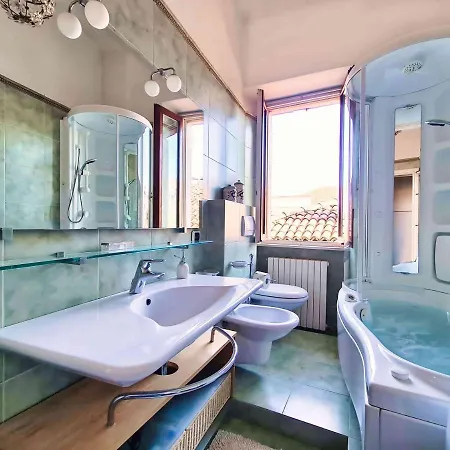 Casa Rosa, Palazzo D'epoca Centro Apartment Bellagio